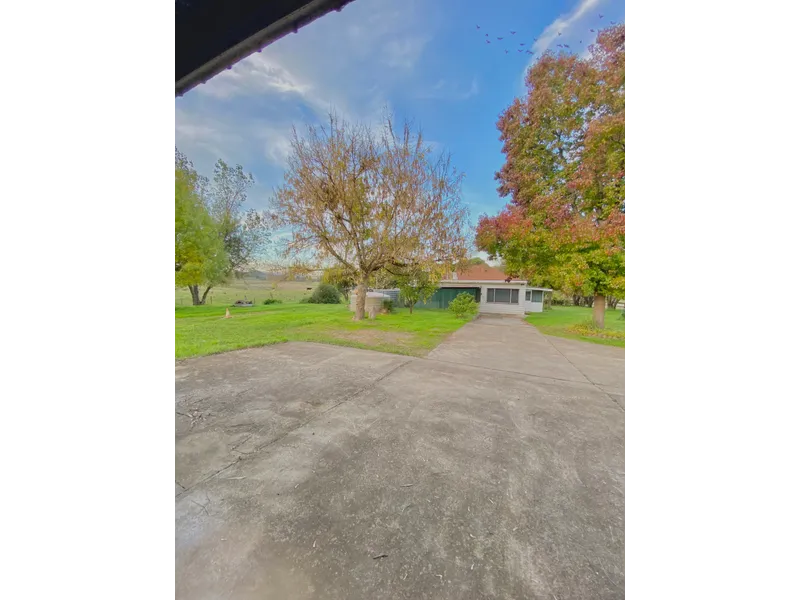 Four bedroom home with views!