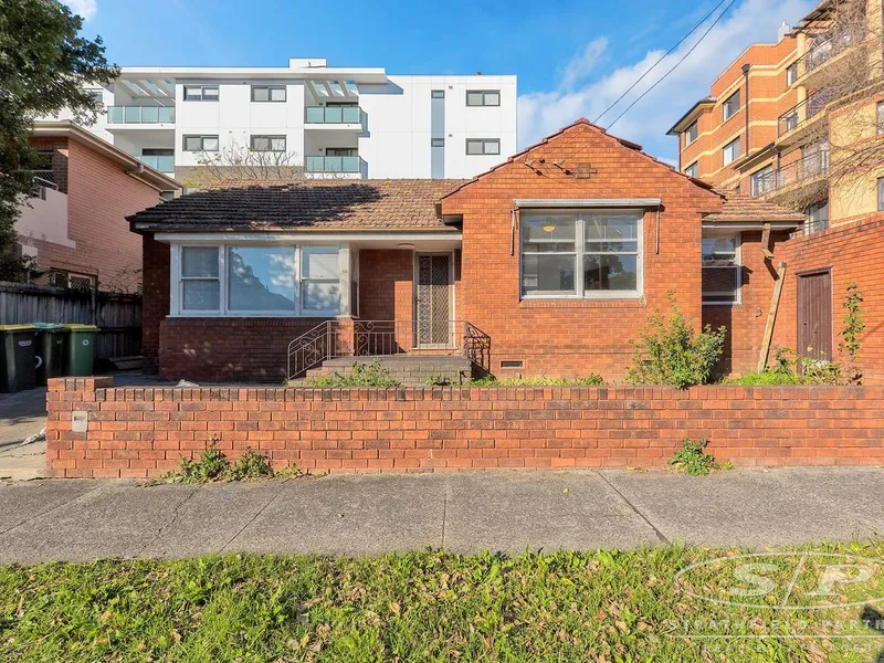 Prestige Location, Priceless Gem