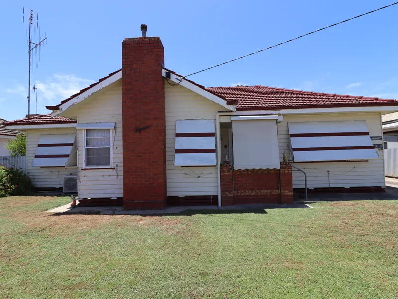 WELL MAINTAINED 3 BEDROOM WEATHERBOARD HOME