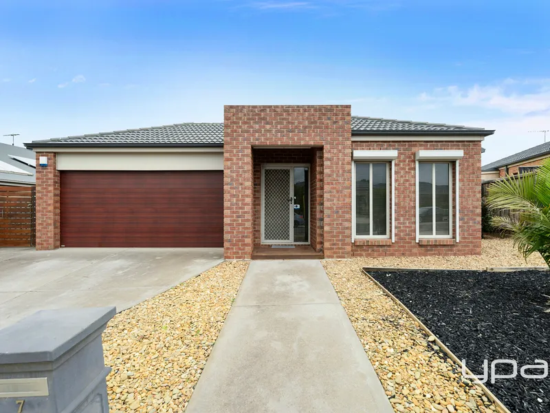 FAMILY FOUR BEDROOM HOME