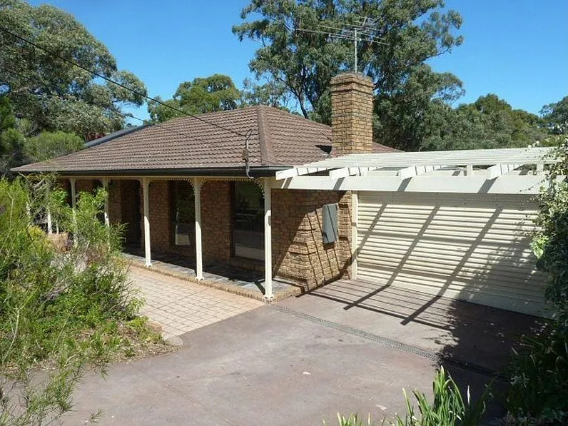 4 Bedroom Family Home with 2 Living Areas