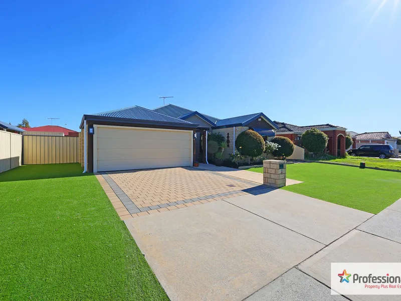 Rural Style Family Home in Caladenia Primary School Catchment