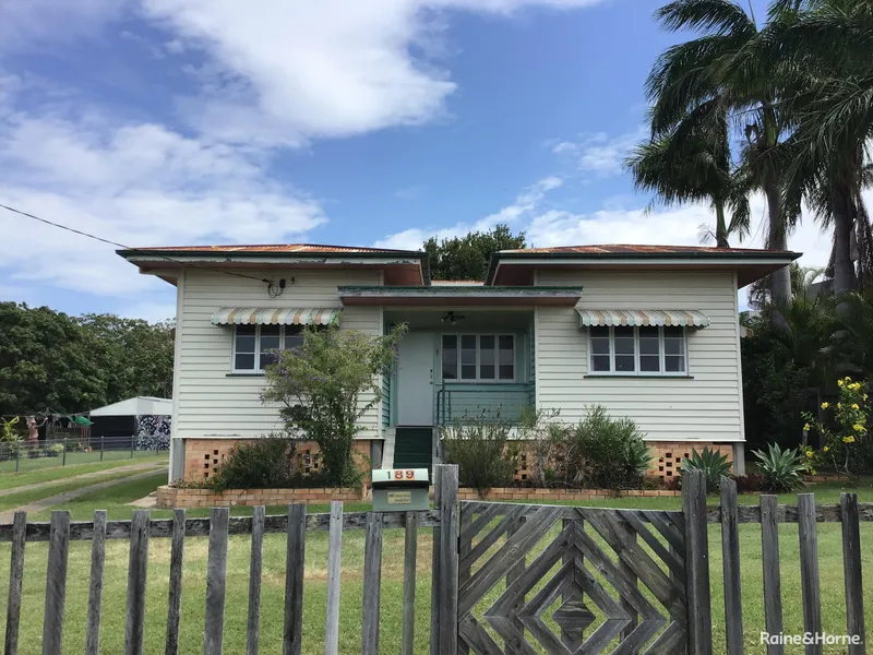 Adorable cottage on Torquay Road