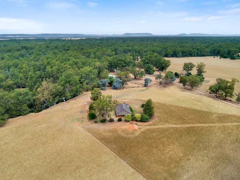 Killawarra Lifestyle Opportunity On 3.5 Acres