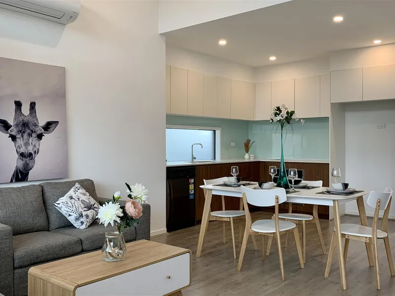 Ultra Modern in Kilsyth