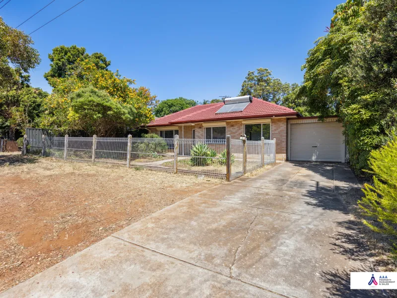 3 Bedroom Home sitting on 709sqm square allotment