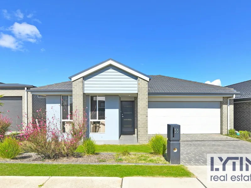 Newly Stunning Family Residence within Everything