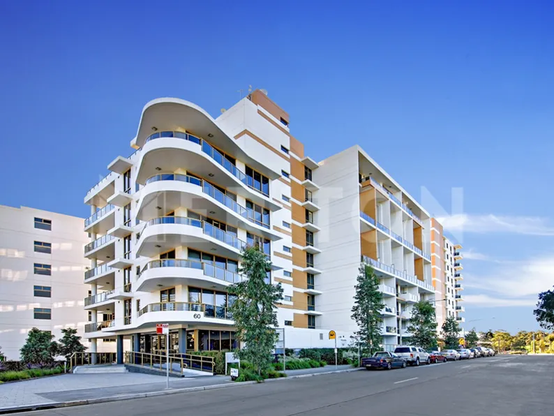 Superb location, modern 2 bedroom apartment