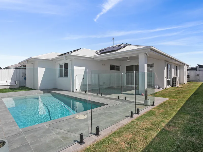 Beautiful Family Home with Pool