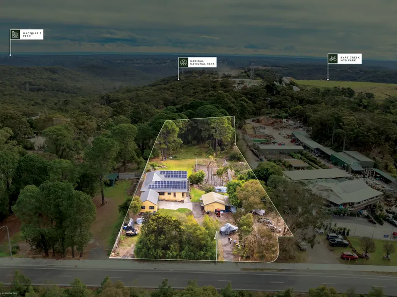 Sun drenched family home on 11,348sqm of land with DA Approval for a Luxury Residence