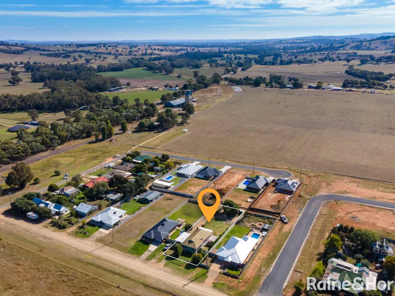 Charming Cottage in Lovely Ladysmith