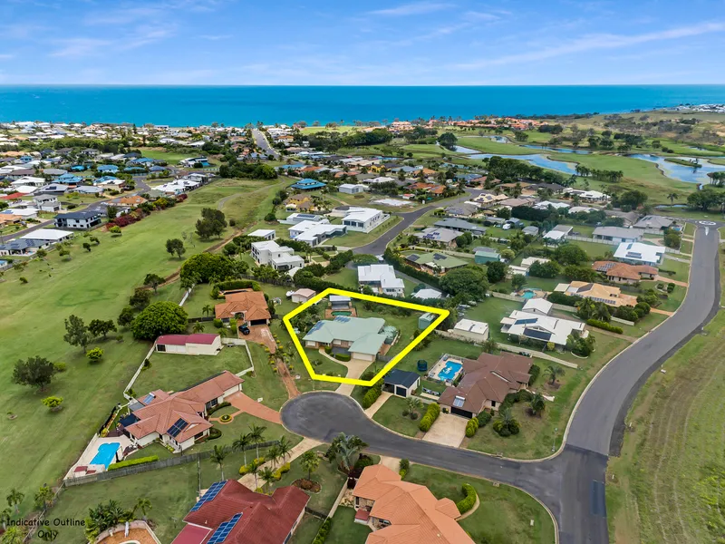 Large executive home in tranquil Coral Cove Cul-de-sac