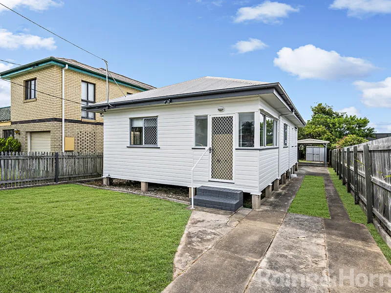 Cute renovated cottage short walk to the Beach