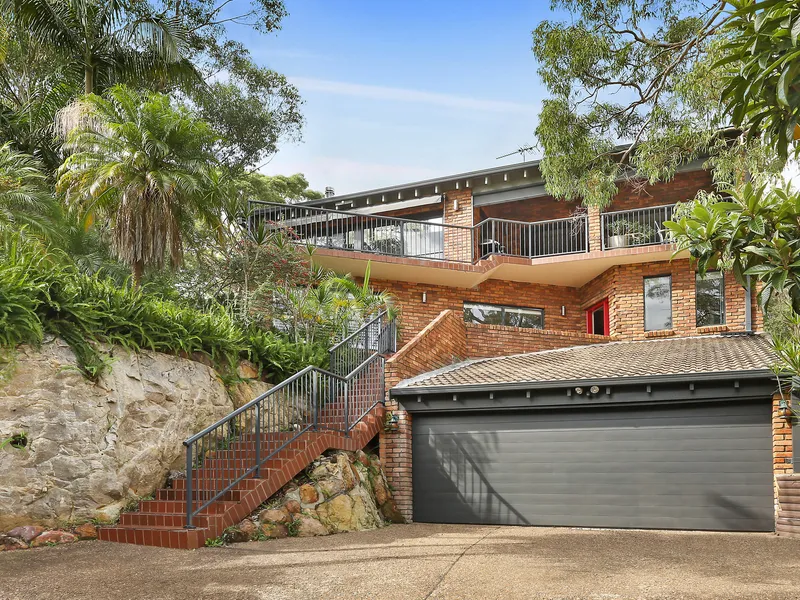 Private and peaceful family sanctuary with leafy outlooks and bay views