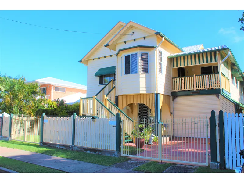 Are you looking for a big home in East Mackay, close to all facilities?