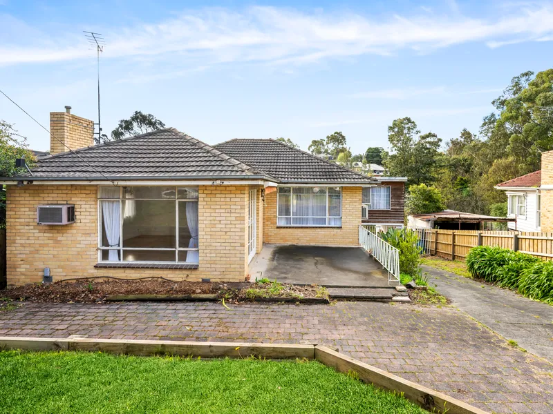 Development Opportunity on 993 sqm Approximately (STCA)