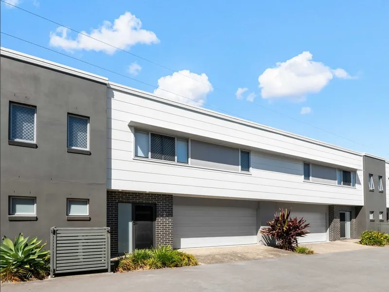 Tidy Three Bedroom Townhouse