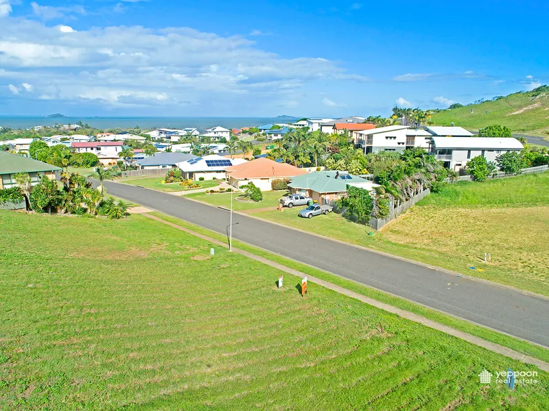 Beautiful breezes & walking distance to the beach