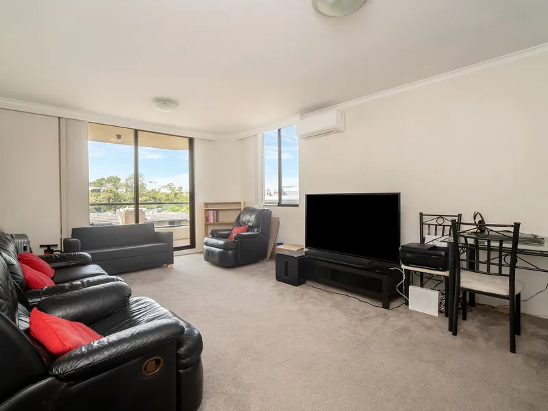 Perfectly positioned One Bedroom Apartment
