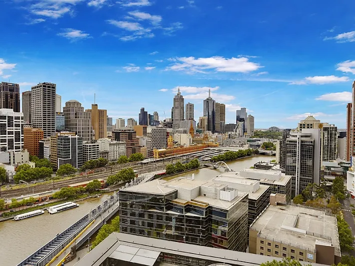 Esteemed Southbank Living in an Enviable Complex