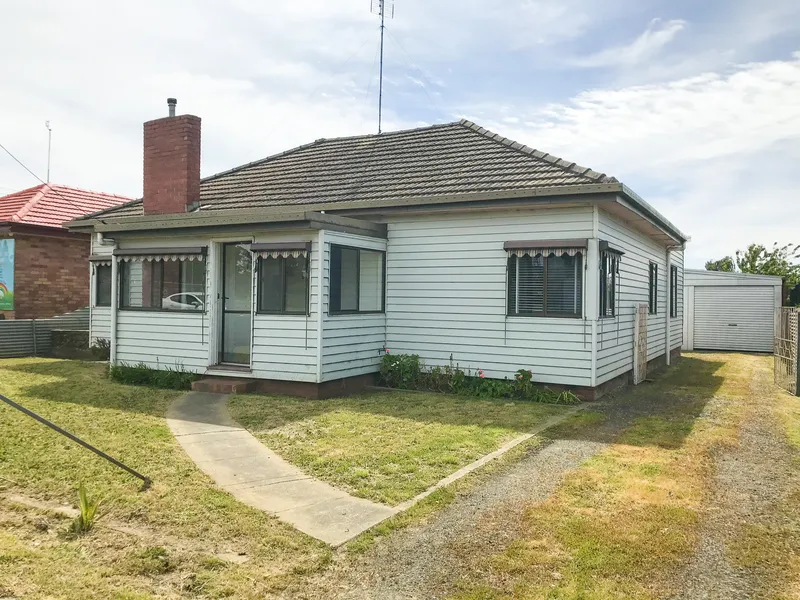 Family Home, Great Backyard + Garage
