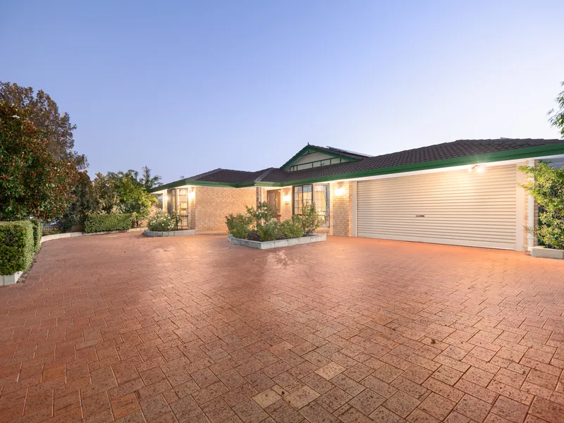 Quintessential Canning Vale Home!