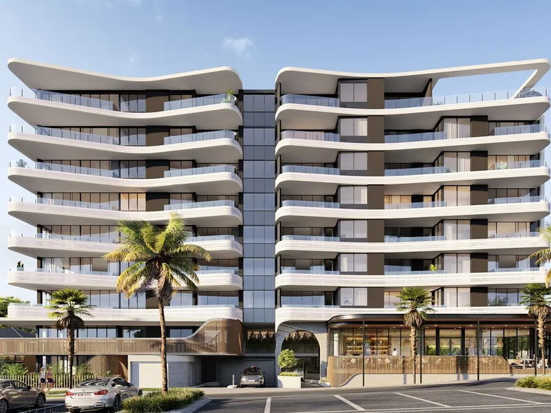 30m from the buildng front door to the beach!