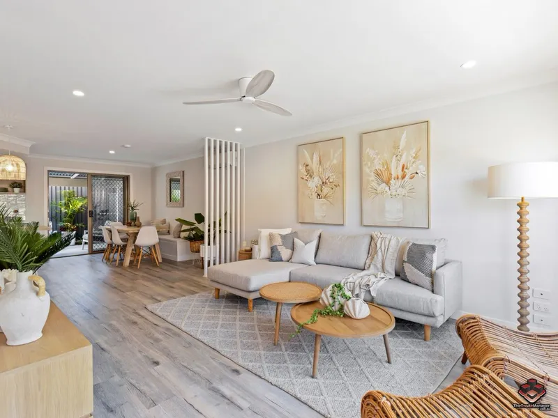 Stunning 3 Bedrooms Townhouse in a great location