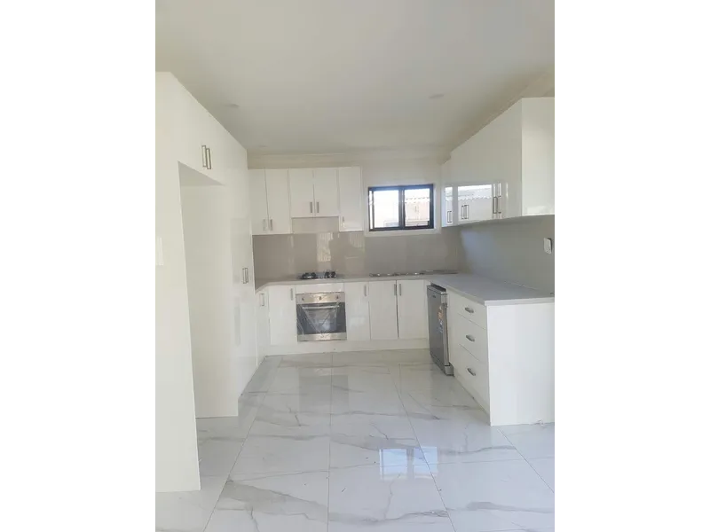 Beautiful 2 bedroom granny for rent in Raby.