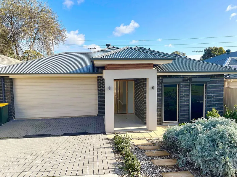 5 year old home with extras including solar system