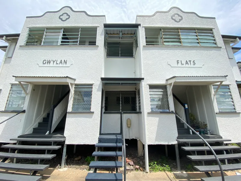 Fully renovated units with no flood issue In Popular Brisbane State High Catchment Unit 2 is also available for rent