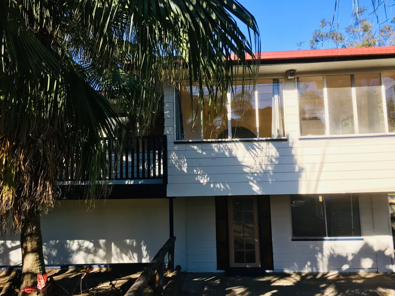 Refurbished high set in good location