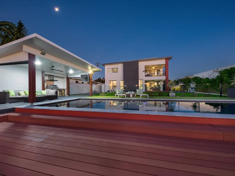 Ocean Access Stunning Sunshine Coast Family Home