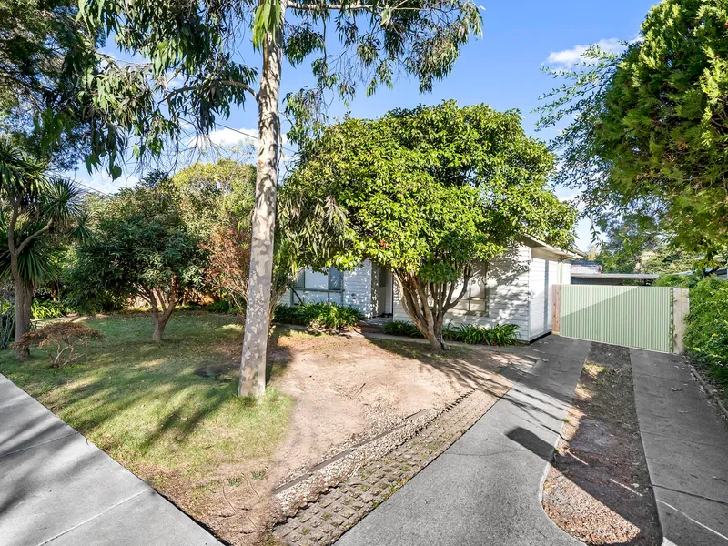 Freedom to live, build or invest in the heart of Ringwood