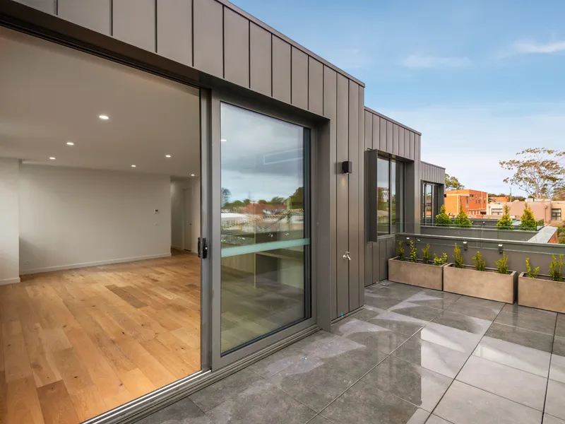 Single Level Luxury Living with City & Bay Views