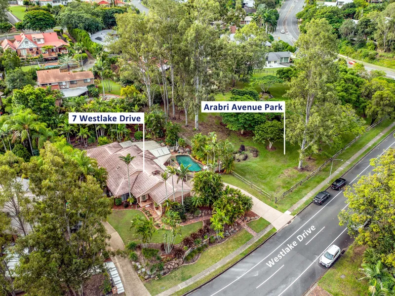 UNDER CONTRACT/ UNDER OFFER  MOUNT OMMANEY $899,000 +