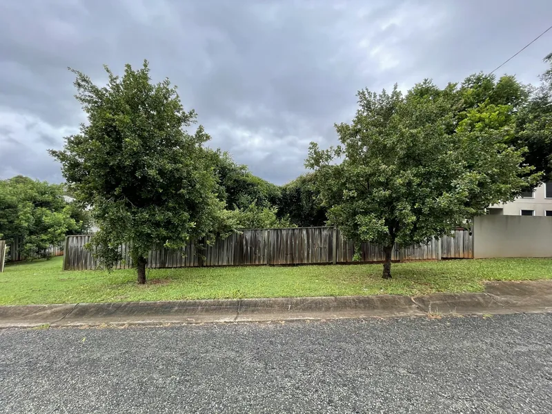 Water Views, Sealed Road, Walk To IGA