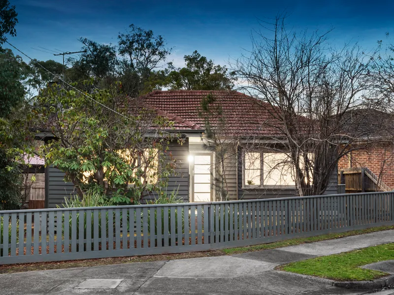 CHARISMATIC START IN A PREMIER VILLAGE SETTING