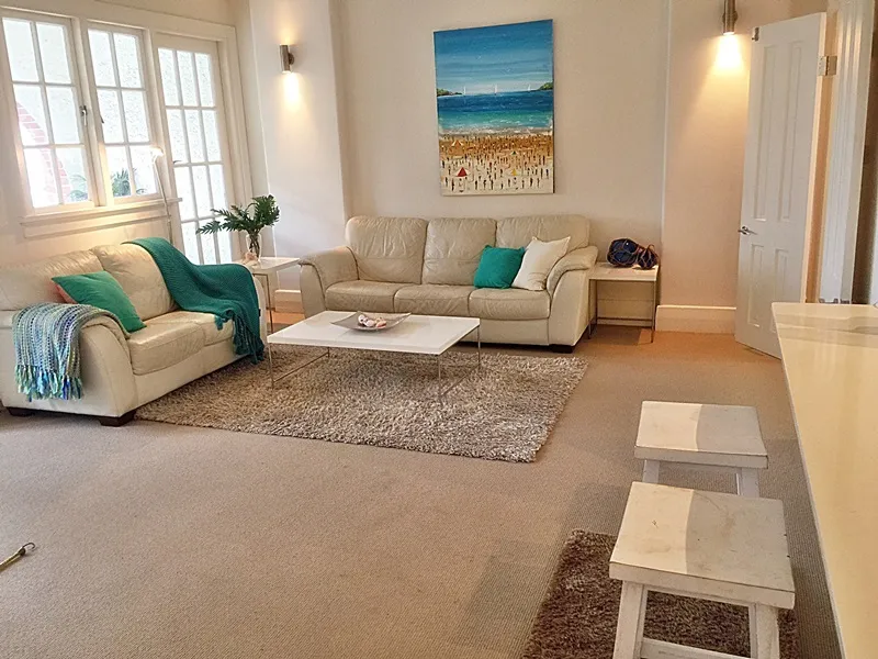 Furnished, short stays available - Light filled apartment in the heart of Manly