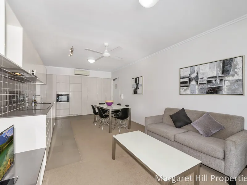 CITY CENTRAL - WALK TO STADIUM