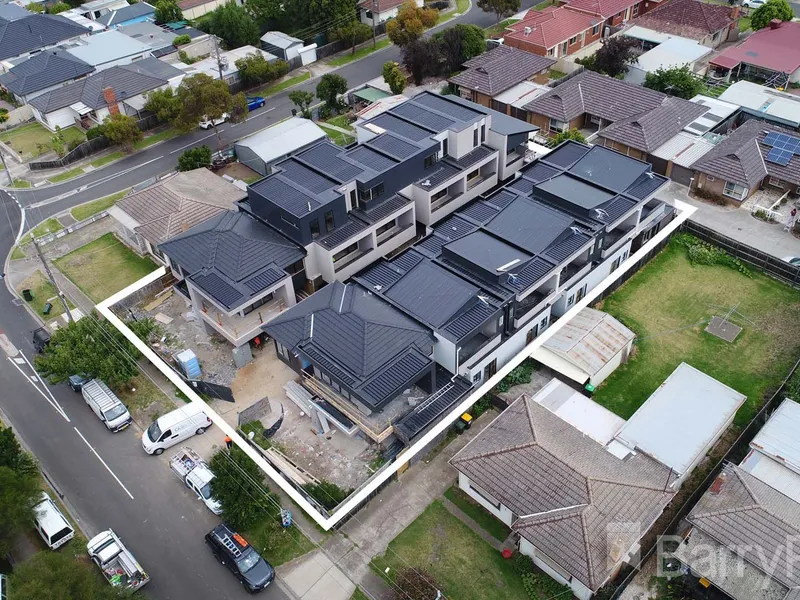 Modern finesse, cutting-edge style ( Completion due June 2021)