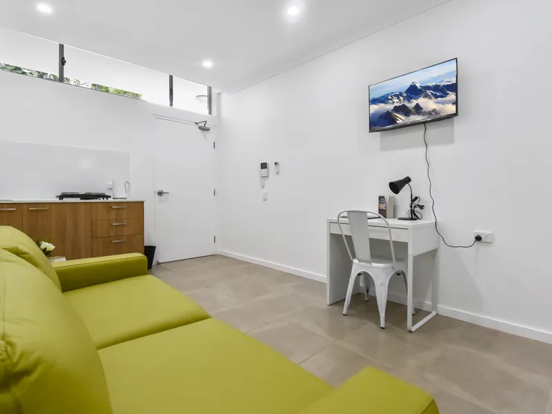 MODERN STUDIO APARTMENTS
