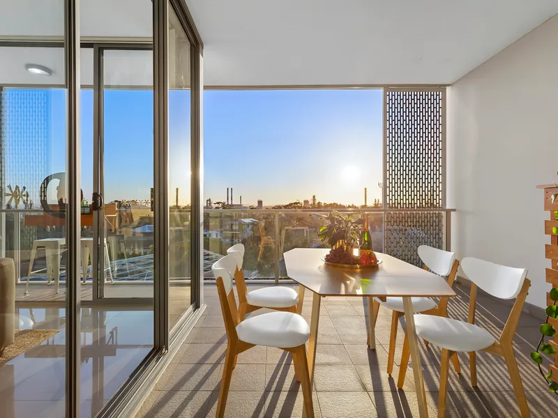 Come for Space, Stay for the Sunset, This is South Sydney!