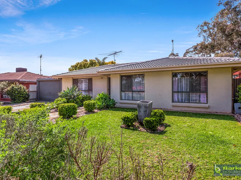 Lots to Love on Urlwin Avenue!