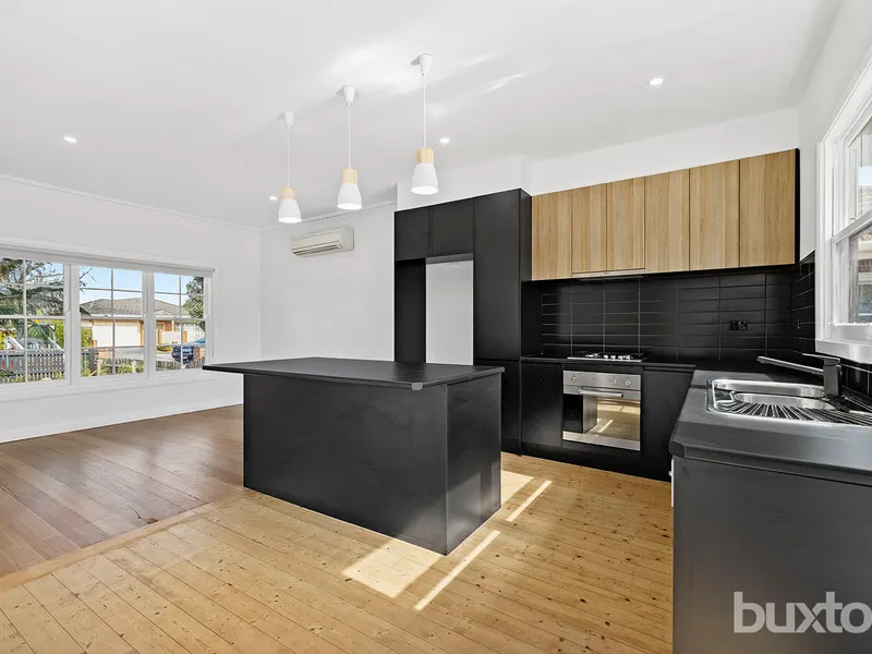 Feature-Packed Living in Exclusive Parkdale