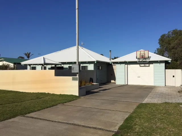 14 Williams Road, PEACEFUL BAY