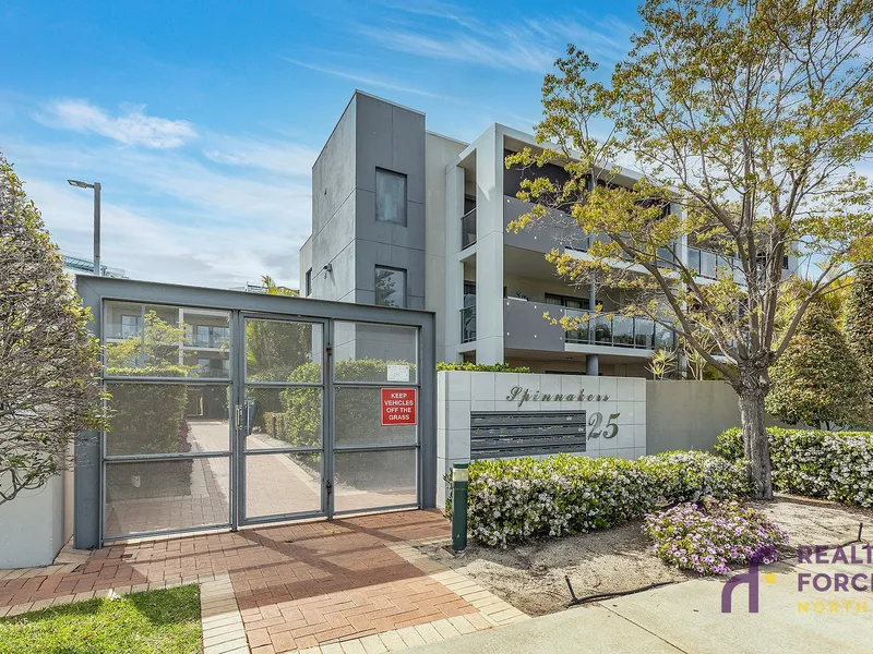 GROUND FLOOR APARTMENT IN SECURE COMPLEX