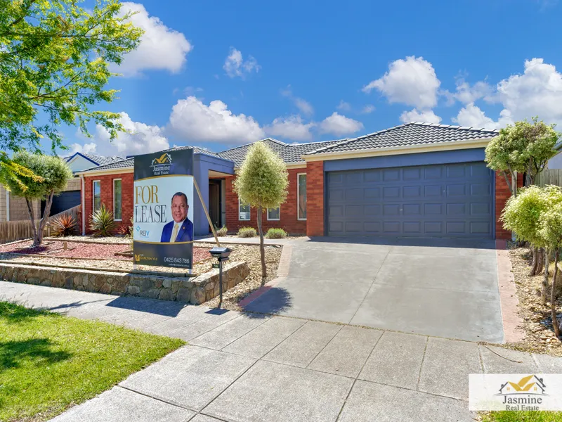 GORGEOUS FAMILY HOME!