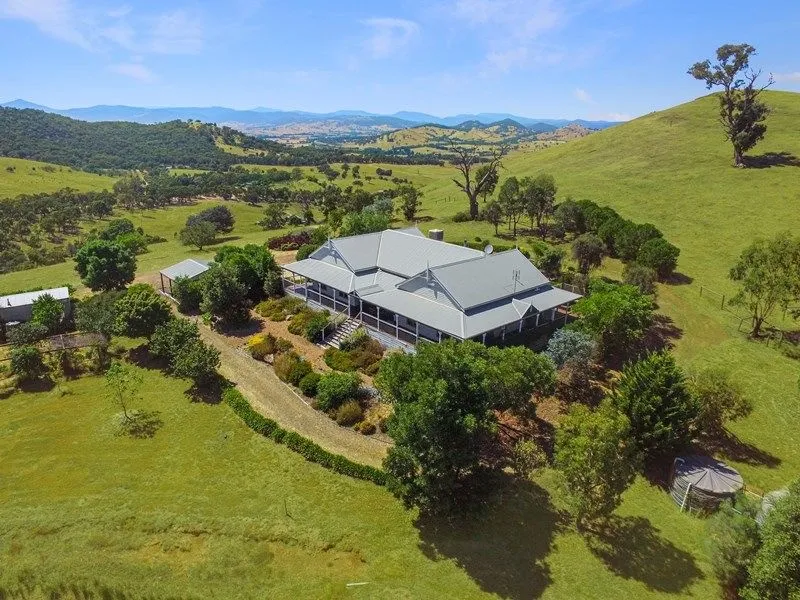 'ANDLIE FARM' THE COUNTRY HOME OF YOUR DREAMS