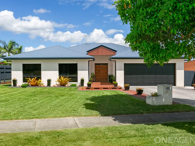 Entertainer's home on  906 sqm elevated block with side access